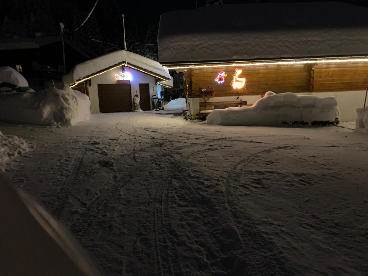 Chalet Le Slalom Arveyes Exterior foto